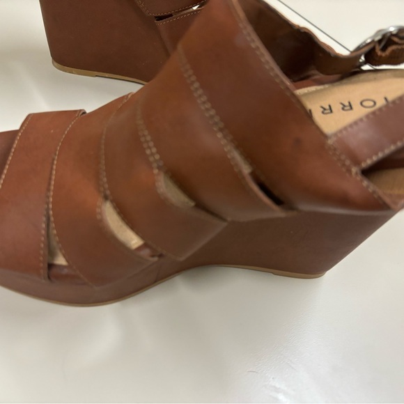 Torrid Wedge Sandals - Picture 6 of 9